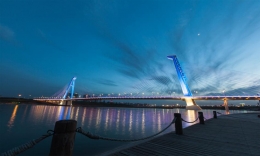 鄂爾多斯康巴什大橋燈光 鄂爾多斯康巴什大橋燈光